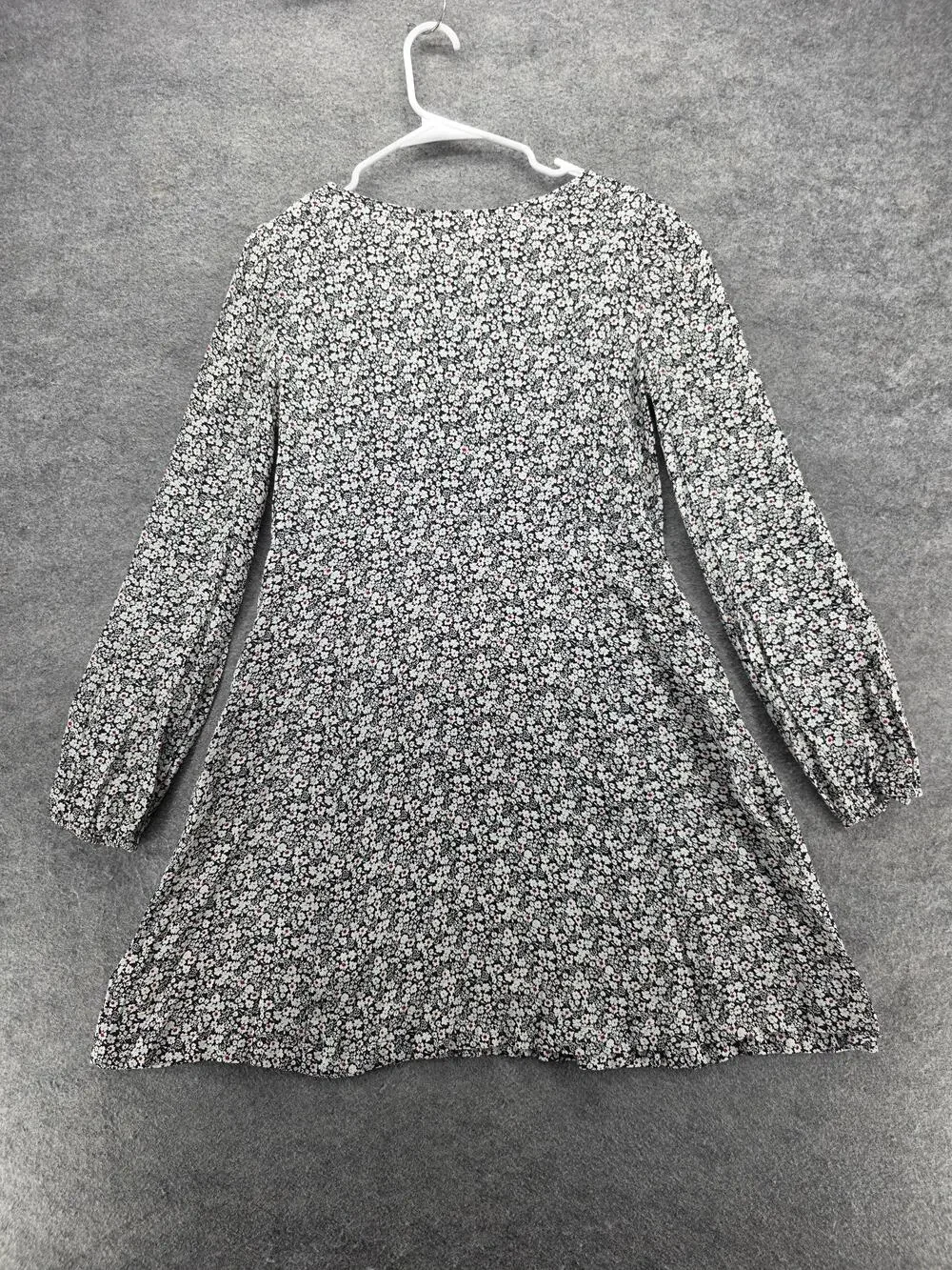 GAP Teen Dress Youth 18-20 Black White Ditsy Floral Long Sleeve Button Front